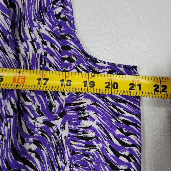Calvin Klein Sleeveless Blouse Size Large with Purple, Black, and White Pattern - Picture 13 of 16